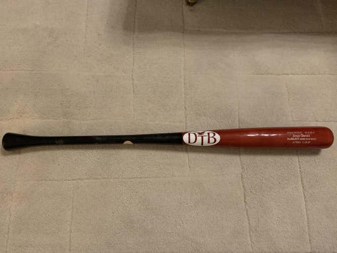 Dovetail Bat DTB HOS35 Maple Wood Bat 33.5" 30.5 oz. - PRO WOOD