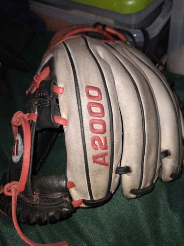 Used Wilson A2000 11.5"