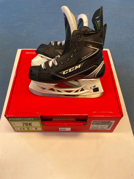 Junior CCM RibCor 76k Regular Width Size 2.5 Hockey Skates