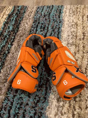 Syracuse Game Worn Gloves STX Stallion 500