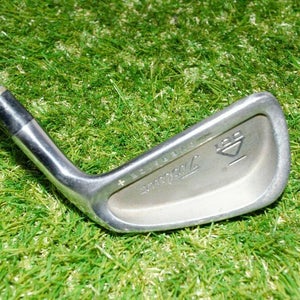 Titleist 	Dci Oversize + 	4 Iron 	Right Handed 	39.5"	Steel 	Stiff	New Grip