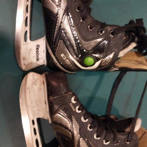 Used Youth Reebok 20k Hockey Skates Regular Width Size 13