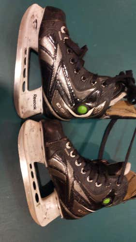 Used Youth Reebok 20k Hockey Skates Regular Width Size 13