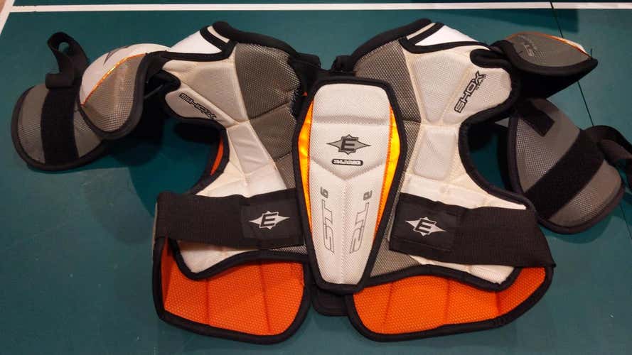 Easton Synergy St6 Shoulder Pads senior XL