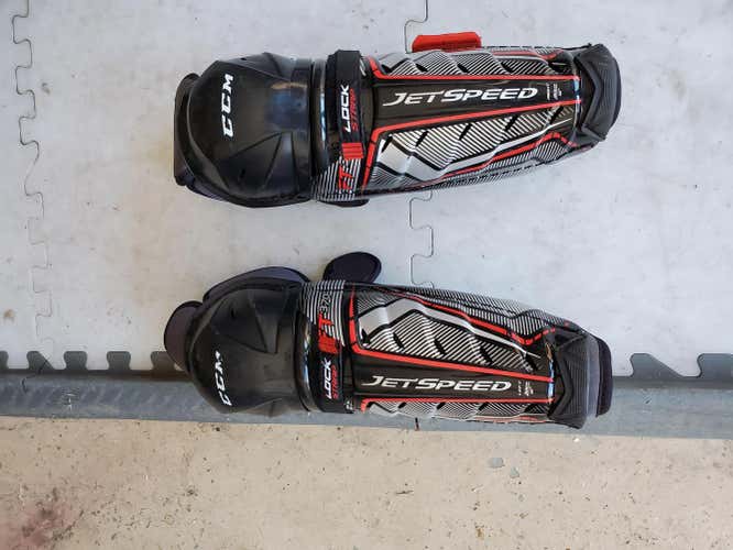 Used Junior CCM JetSpeed FT370 Shin Pads