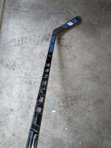 New Senior Bauer Right Handed Nexus 2N Pro Hockey Stick P28