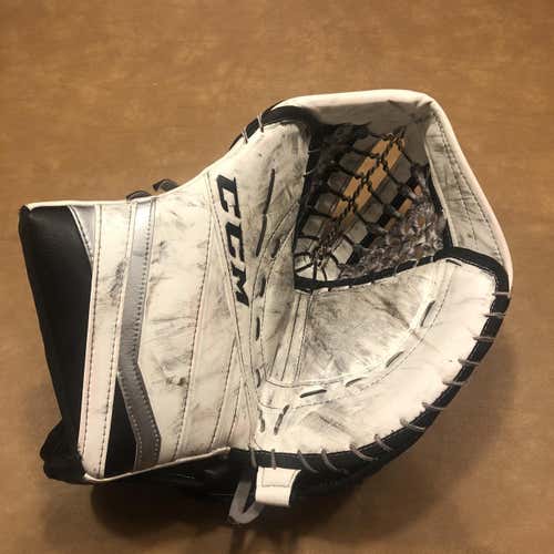 CCM Regular Extreme Flex III Pro Stock Glove 600 Break