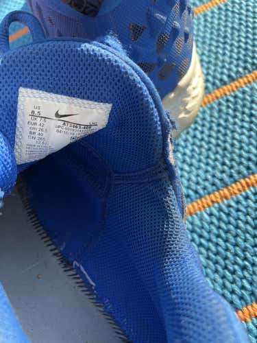 Blue Used Size 8.5 (Women's 9.5) Turf Cleats Nike Low Cut