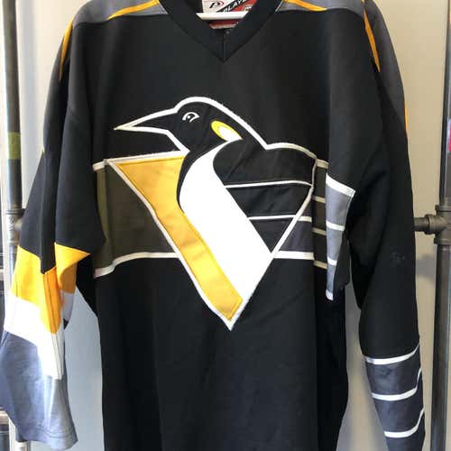 Pittsburgh Penguins Pro Player Jersey