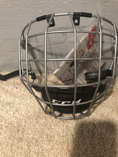New Senior Medium CCM FM580 Full Cage