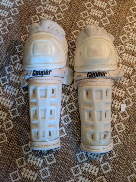 Vintage Cooper DG8 shin pads