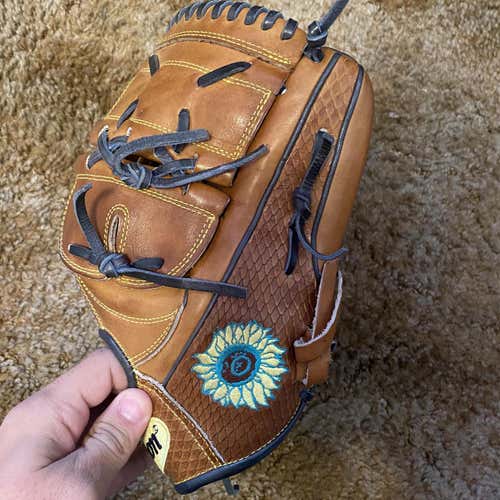 Mike Clevinger LIMITED EDITION A2000