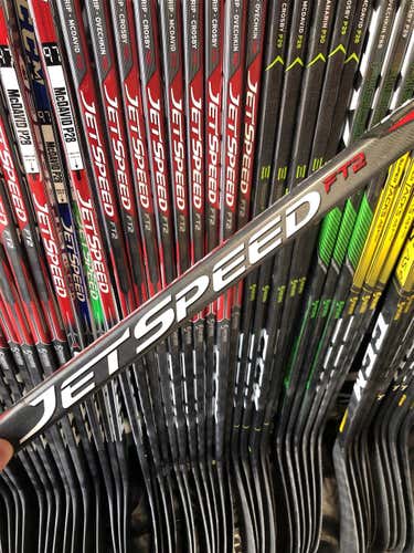 Junior Right Handed JetSpeed FT2 Mid Pattern Hockey Stick
