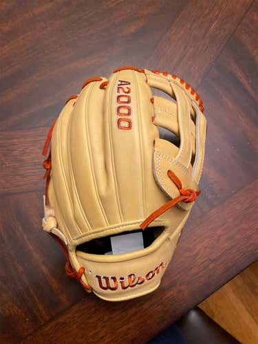 2021 Wilson A2000 PP05 11.5 Infield Baseball Glove