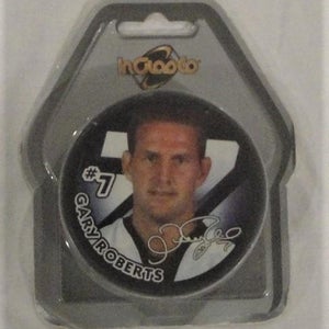 VINTAGE NHLPA GARY ROBERTS INGLASSCO PUCK
