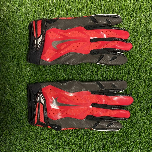 Evacuatie Bijdrage gebruik Nike Vapor Jet 3.0 Tampa Bay Bucs PE Football Gloves- Size 2XL |  SidelineSwap