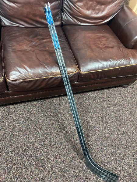 Intermediate Right Handed Nexus 8000 Pro Stock Hockey Stick