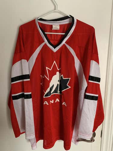 Team Canada Practice Jersey - Adult M