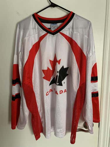 Team Canada Practice Jersey - Adult M