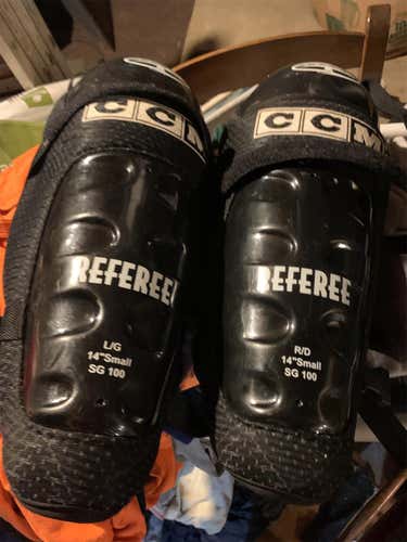 Referee CCM Tacks Shin Pads Size 14”