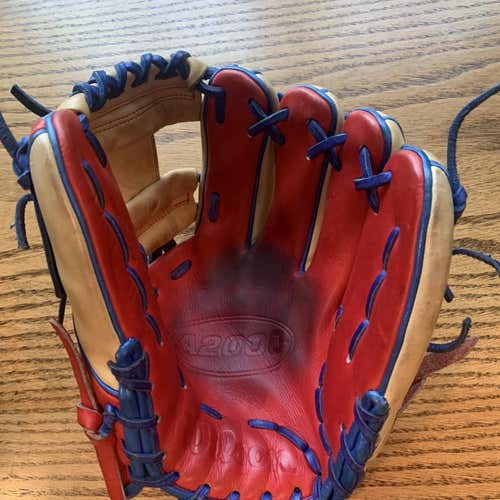 Wilson June 2015 GOTM!! Rare model