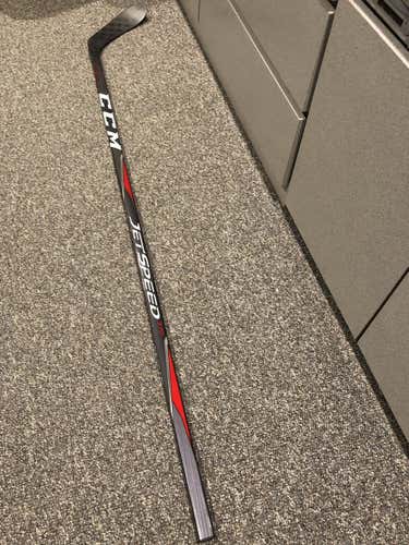 Used CCM Right Handed JetSpeed 370 Hockey Stick Senior 85 Flex Mcdavid P28