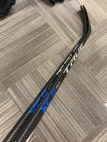 2 Pack Senior Right Handed XC9 ACF Toe Pattern  Hockey Stick