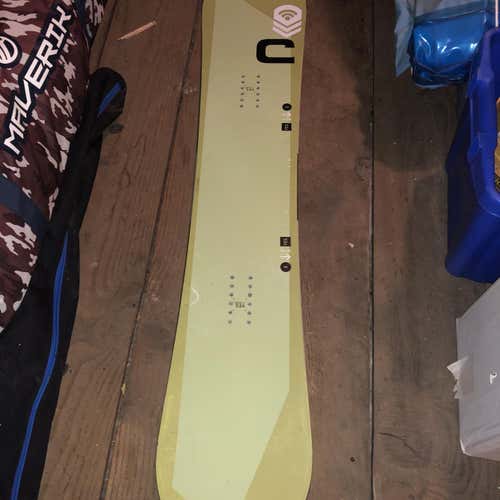 Perfect Condo YES Snowboard 152