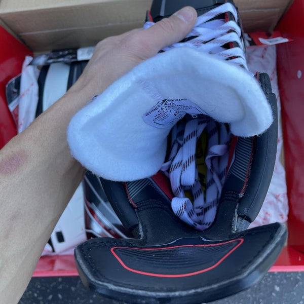 Senior CCM JetSpeed FT2 Regular Width Size 8.5 Hockey Skates