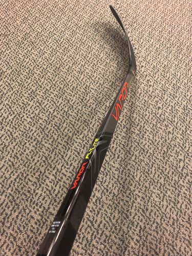 Senior Right Handed Vapor FlyLite P92 Pattern Pro Stock 70 Flex Hockey Stick