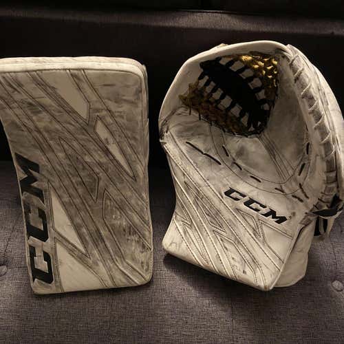 White Senior Regular Extreme Flex 4 Pro Stock Goalie Gloves