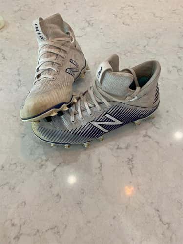 White Men's Size 7.5 (Women's 8.5) Low Cut