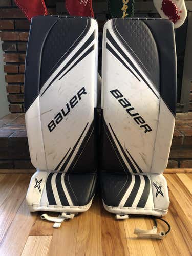 White & Navy Used Senior 33" Bauer Vapor 2X Goalie Leg Pads