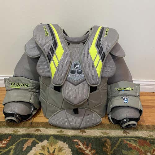 Senior XL Vaughn Velocity VE8 Pro Goalie Chest Protector