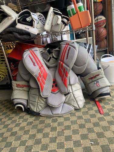Senior Medium Vaughn Velocity VE8 Pro Goalie Chest Protector