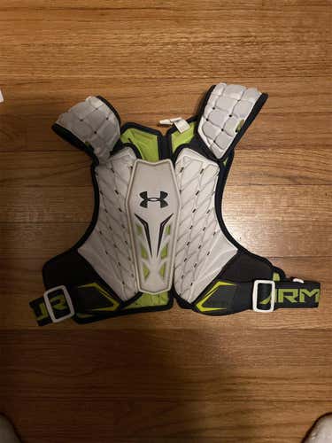 Used Medium Under Armour VFT Shoulder Pads