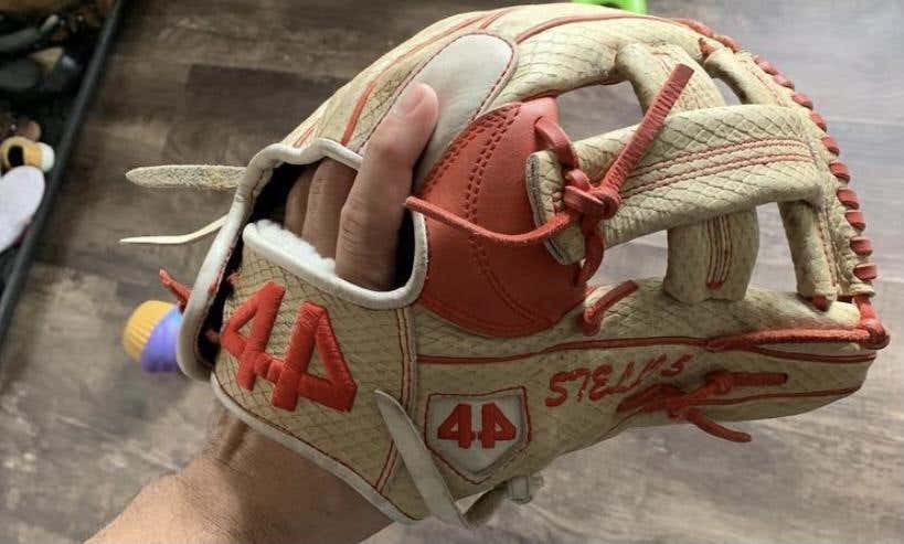 Yellow Adult Infield Signiture Series 11.75" Baseball Glove