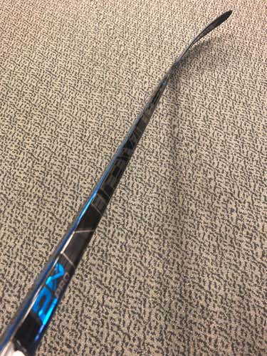Senior Left Hand Nexus 2N Pro Heel P92 Pattern 77 Flex Hockey Stick
