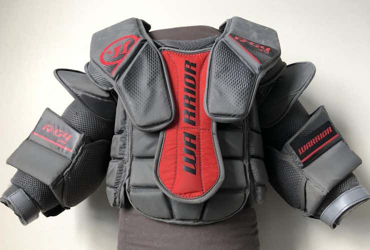 Like New | Warrior G4 Chest Arm Protector | Junior S / M | GRAY RED