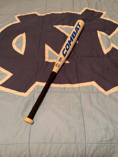 Combat Maxum (Canadian)