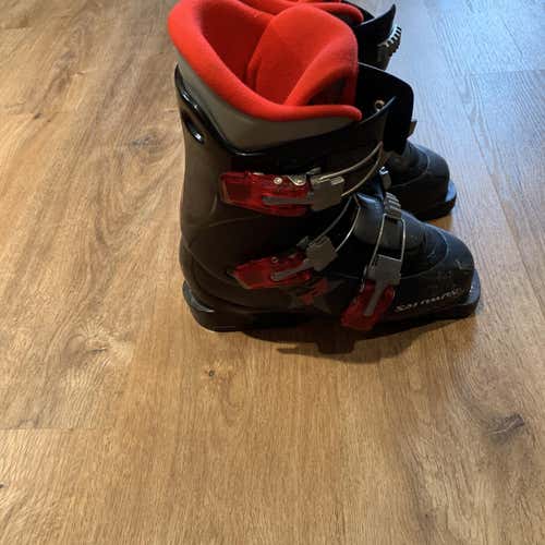 Salomon Performa Ski Boots Size 3/22.0