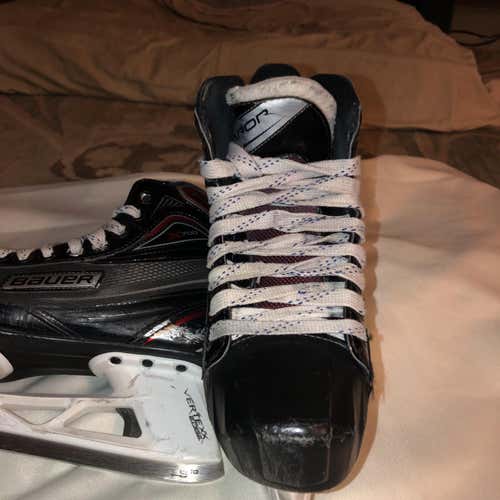 Senior Bauer Vapor X700 Regular Width  Size 6 Hockey Goalie Skates