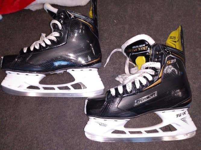 Used Bauer S29 Senior 9.5 D - R Regular Ice Skates Ice Hockey Skates