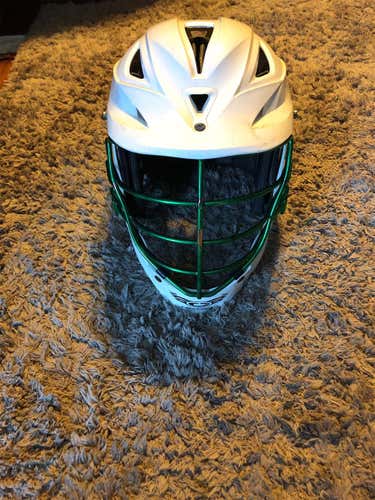 White Adult Player's Cascade R Helmet