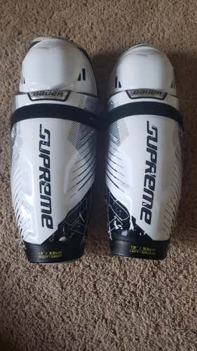 Used Junior Bauer Supreme S170 Shin Pads