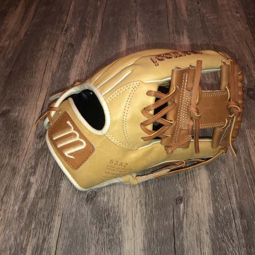 NWOT Marucci Cypress Series 53A2 11.5" Baseball Glove