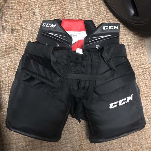 Black Senior Medium CCM e2.9  Hockey Goalie Pants