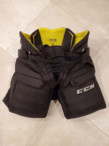 Black Used Senior Small CCM Goalie Pants