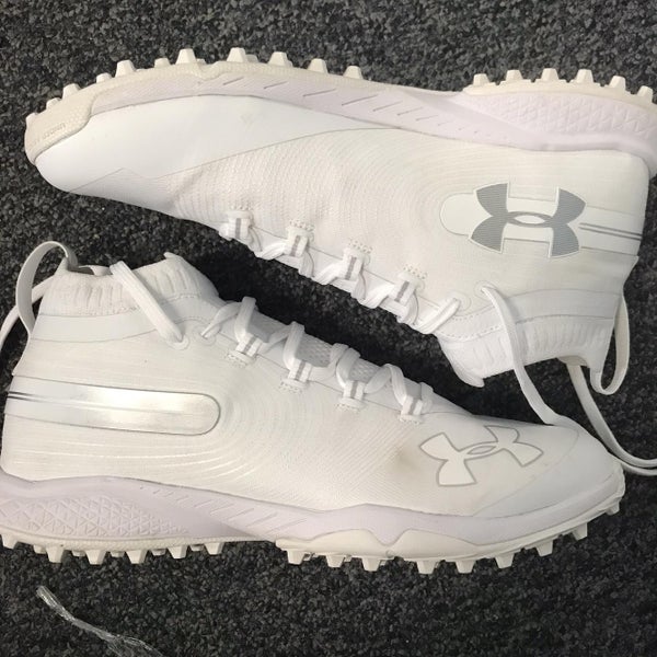 Fantastic Condition Size 11 UA Spotlight Turf Shoes