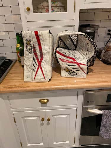 White Senior Regular Subzero 7.0 glove and blocker
